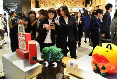 王府井推出自主文創(chuàng)品牌'夢工廠' 政府助力制定企業(yè)標準，百貨業(yè)態(tài)升級轉(zhuǎn)型